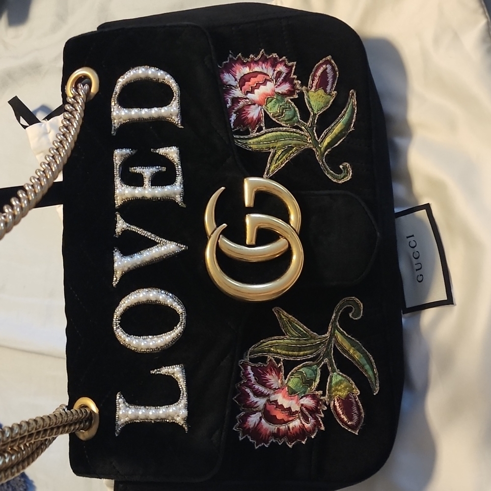 Gucci Marmont "LOVED" bag. - Picture 2 of 9